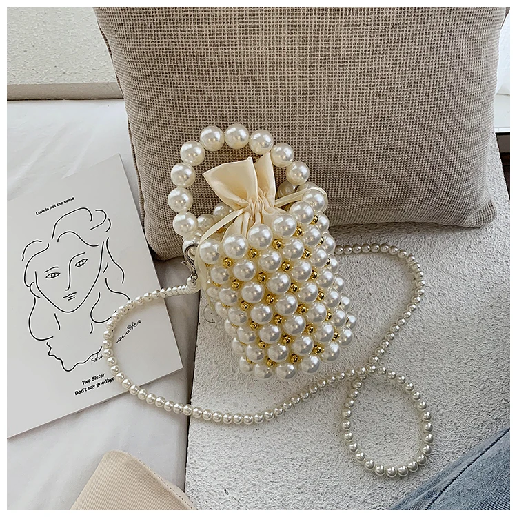 2021 Wholesale Women Summer Pearl handbags Mini Bucket purse hand bag for female
2021 Wholesale Women Summer Pearl handbags Mini Bucket purse hand bag for female