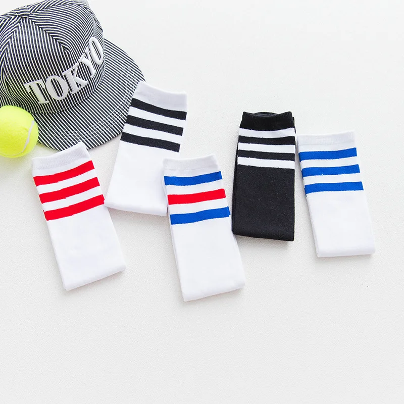 White fashion custom logo designer long tube boys gilrs knee high plain kids stripe socks
White fashion custom logo designer long tube boys gilrs knee high plain kids stripe socks