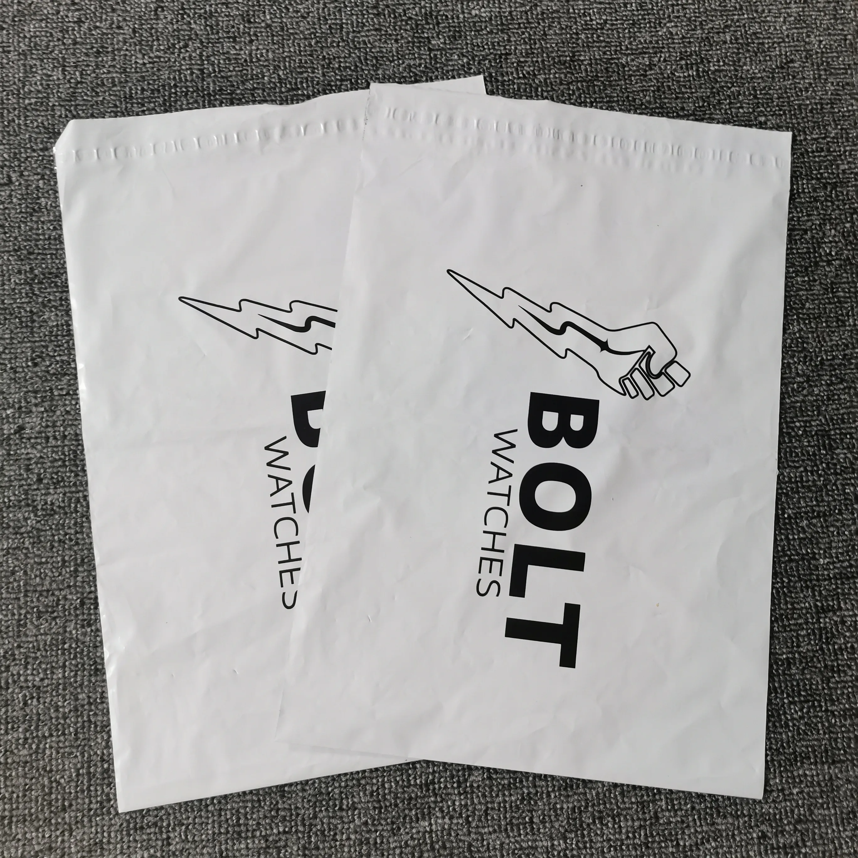 Custom Printed Plastic Shipping Bag Biodegradable Packaging Mailing Poly Bag for Clothes
Custom Printed Plastic Shipping Bag Biodegradable Packaging Mailing Poly Bag for Clothes