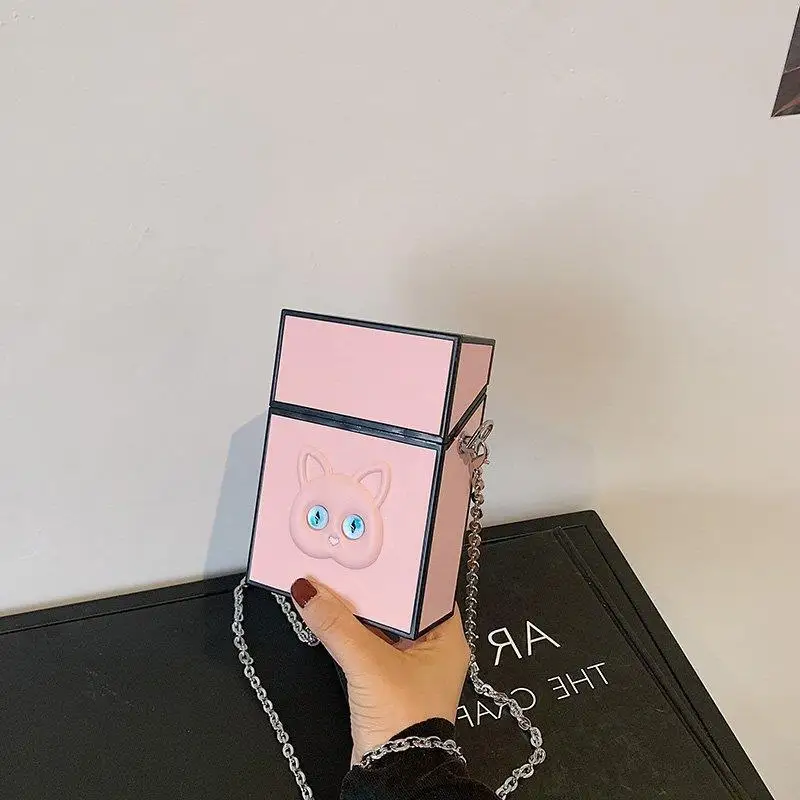 2021 new shoulder chain small square bag European and American texture western style chain women hand bags
2021 new shoulder chain small square bag European and American texture western style chain women hand bags