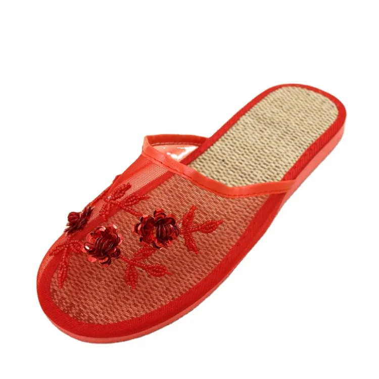 Fashionable anti-slip flat EVA sole Chinese traditional bead flower mesh slippers
Fashionable anti-slip flat EVA sole Chinese traditional bead flower mesh slippers