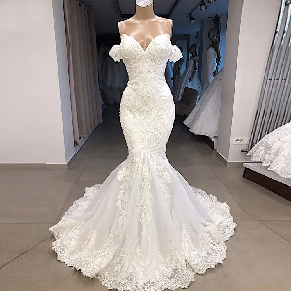 Plus Size V-Neck Princess Wedding Dress Mermaid Lace Short Sleeve Elegant Bridal Gown, White
Plus Size V-Neck Princess Wedding Dress Mermaid Lace Short Sleeve Elegant Bridal Gown, White