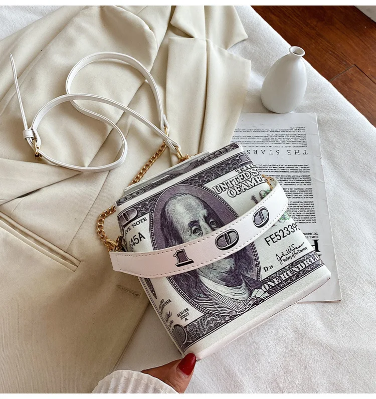 Wholesale costom fashion money purses for women money bag purse 2022 messenger bags
Wholesale costom fashion money purses for women money bag purse 2022 messenger bags