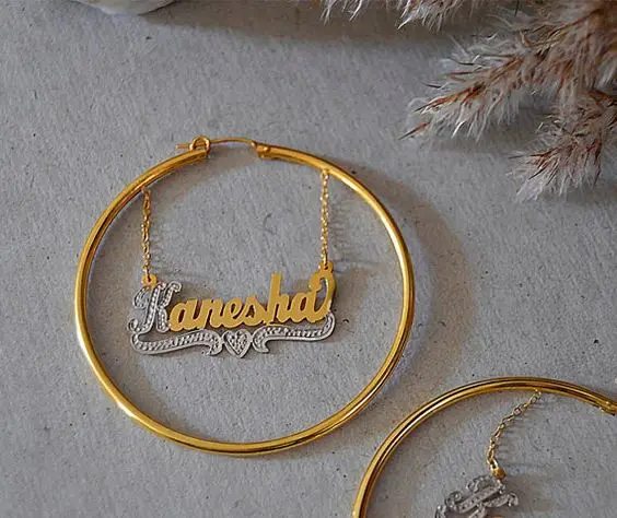 2021 Big gold plated name custom earrings with logo hoop Carved copper pendant earrings with stainless steel ear rings, Gold,silver
2021 Big gold plated name custom earrings with logo hoop Carved copper pendant earrings with stainless steel ear rings, Gold,silver