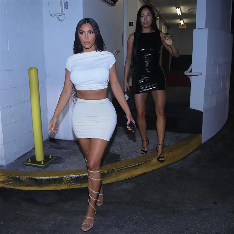 Kliou K21S02768 Short Sleeve Crop Tops skirt Set Solid Skinny Outfits Women Sets Two Piece
Kliou K21S02768 Short Sleeve Crop Tops skirt Set Solid Skinny Outfits Women Sets Two Piece