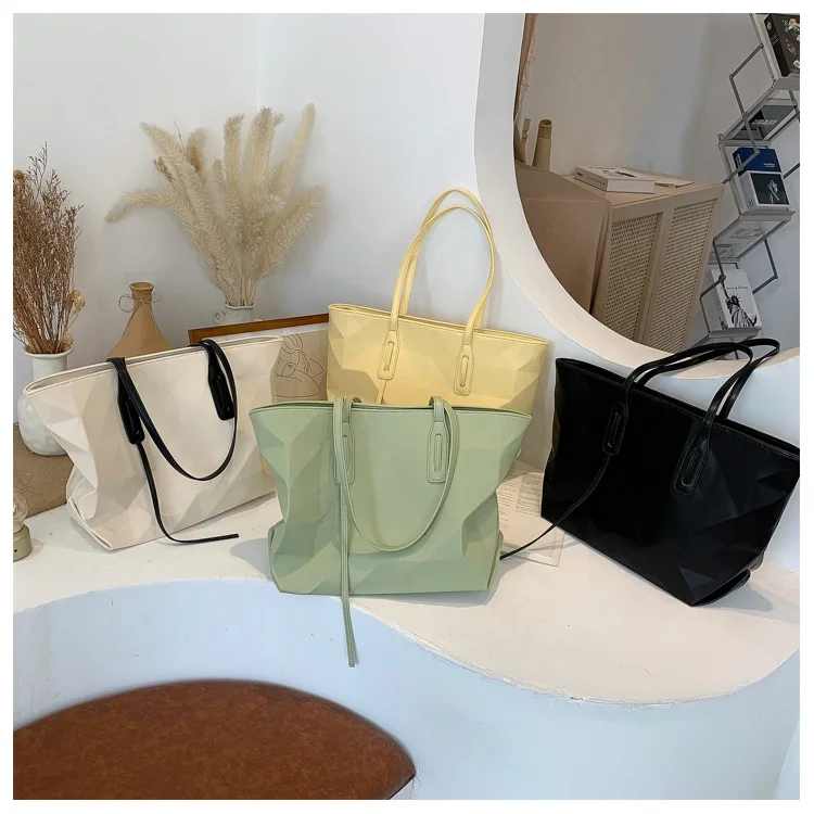 Designer Brand Girl Cross body Bags Women Leather Tote Handbags For Women 2021, Women handbags
Designer Brand Girl Cross body Bags Women Leather Tote Handbags For Women 2021, Women handbags