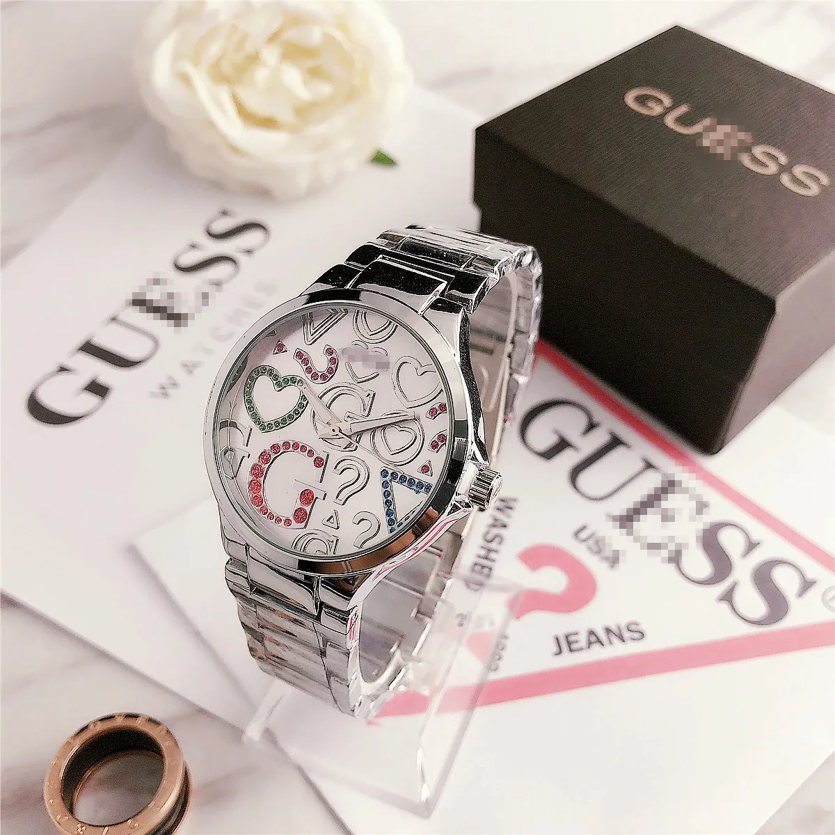 Explosion models women's watches sports and leisure watches 2019 cross-border European and American business new brick and stone
Explosion models women's watches sports and leisure watches 2019 cross-border European and American business new brick and stone