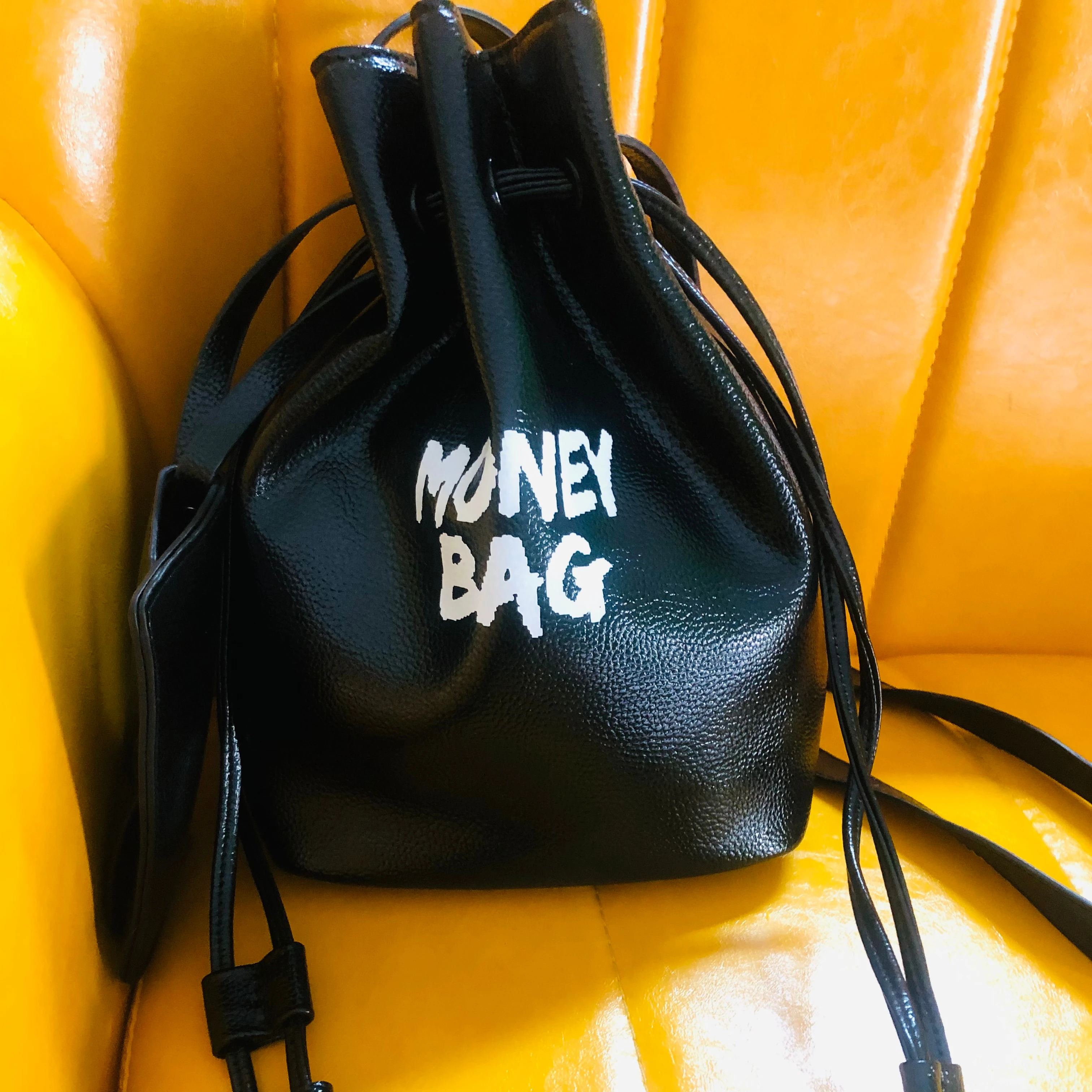 Women's Bag Women's European and American Pu Lady Single Stone Retro Trend Manual Slanting 2021 New Texture Bag Shoulder Bag
Women's Bag Women's European and American Pu Lady Single Stone Retro Trend Manual Slanting 2021 New Texture Bag Shoulder Bag