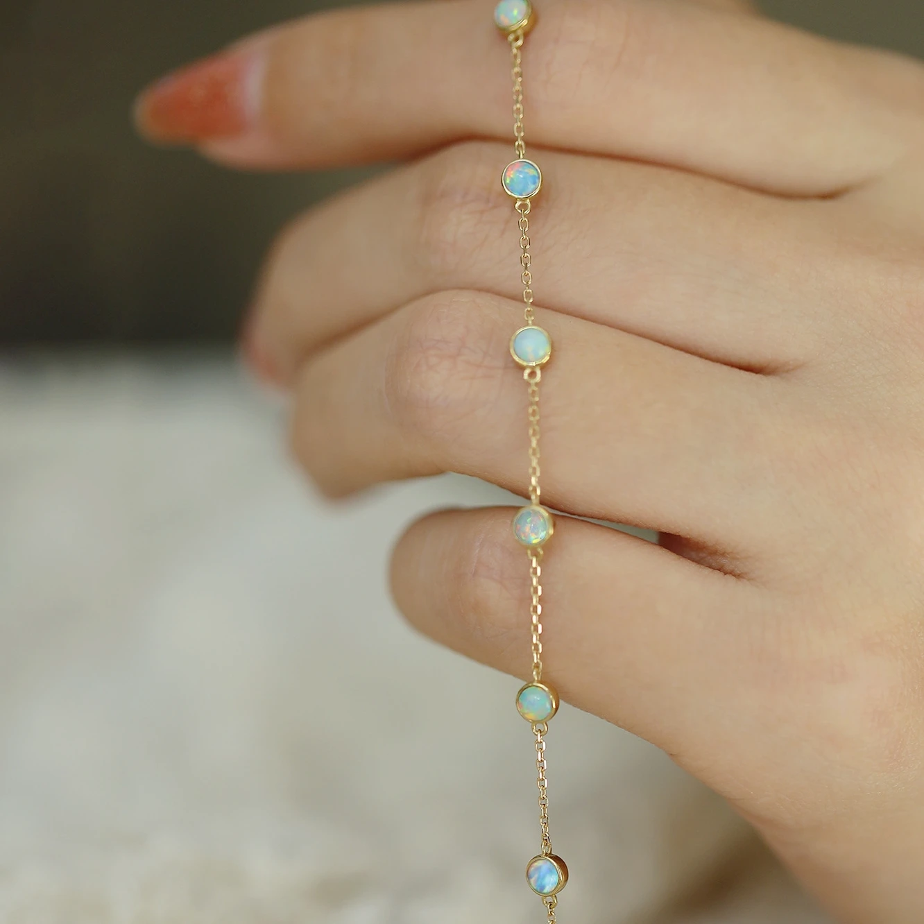 Vintage 925 Sterling Silver Plated 14k Gold Plating Natural Opal Stone Bracelet for Women Girls
Vintage 925 Sterling Silver Plated 14k Gold Plating Natural Opal Stone Bracelet for Women Girls