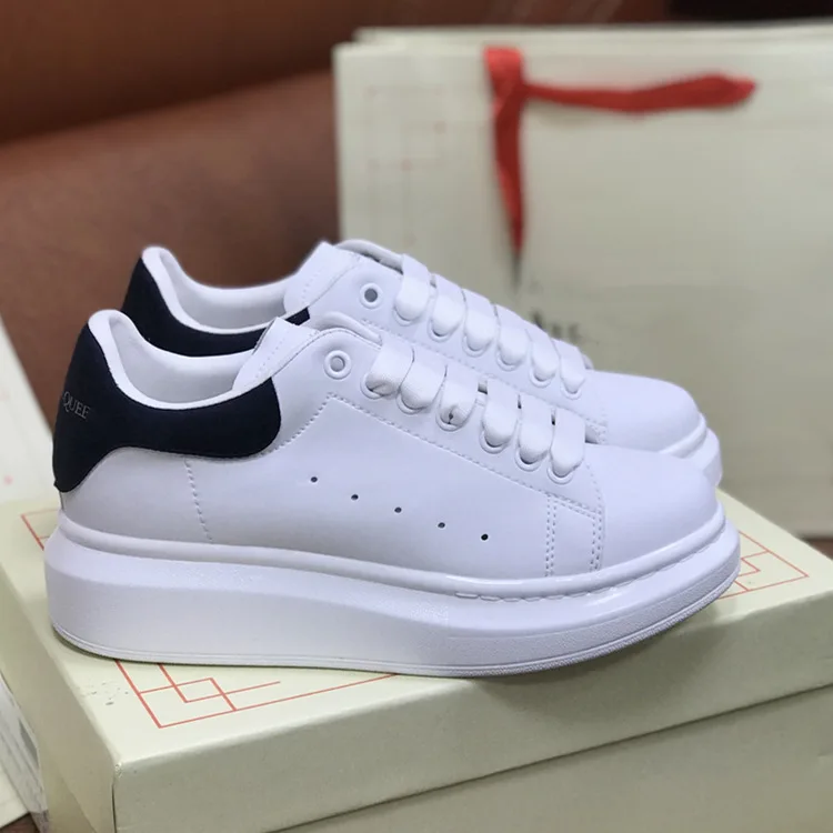 new fashion InsG alexander mequeen sneaker white shoes for lady women multicolor rainbow shoe lace height increasing shoes
new fashion InsG alexander mequeen sneaker white shoes for lady women multicolor rainbow shoe lace height increasing shoes