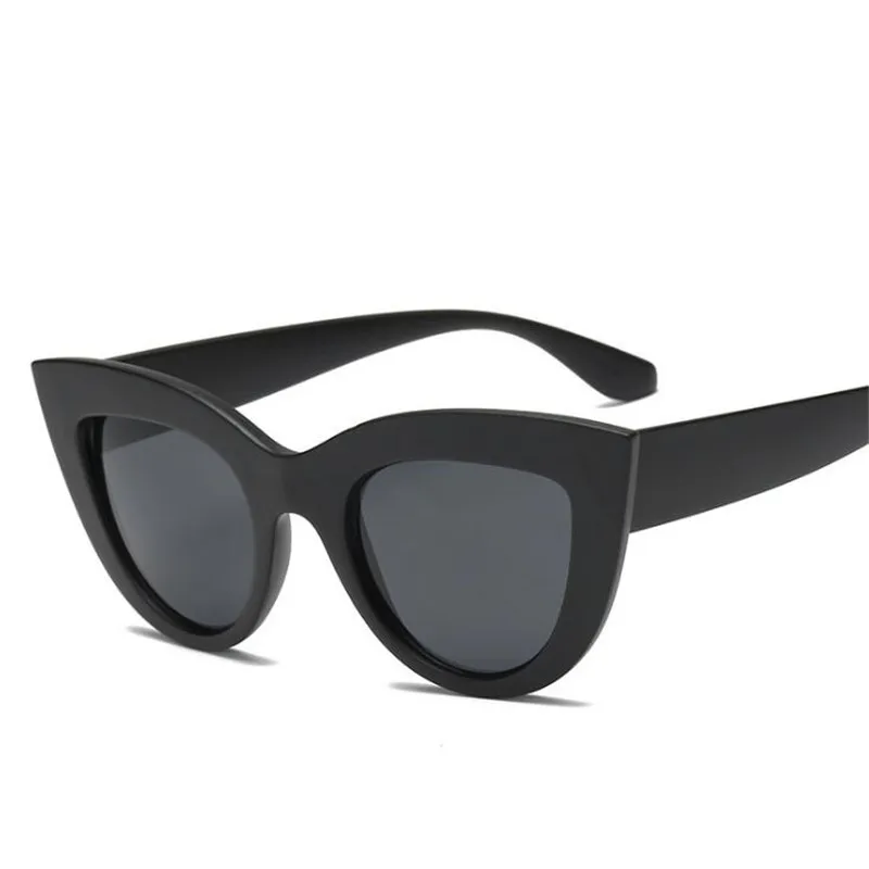 Vintage Shaped Sun Glasses Fashion One Piece Sunglasses Women Retro Cat Eye Sunglasses, As the picture shows
Vintage Shaped Sun Glasses Fashion One Piece Sunglasses Women Retro Cat Eye Sunglasses, As the picture shows