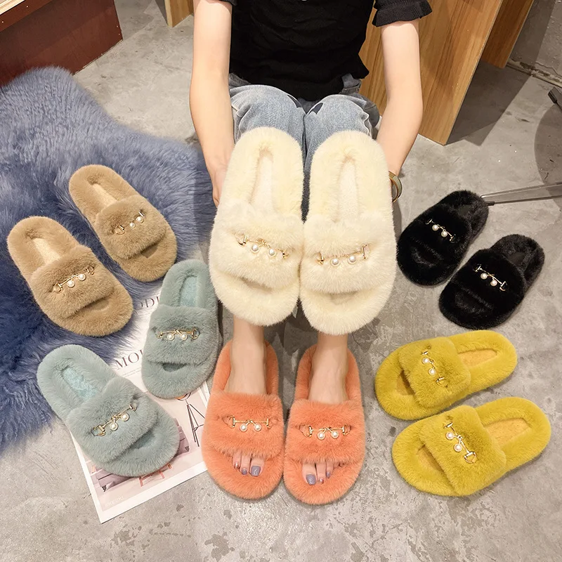 Autumn winter Pearl metal slipper fur woolen plush Warm home women's fur slippers fashion women Faux fur slippers, As the picture show
Autumn winter Pearl metal slipper fur woolen plush Warm home women's fur slippers fashion women Faux fur slippers, As the picture show