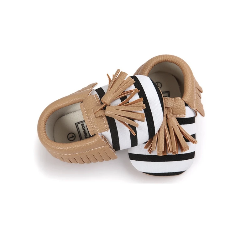 Wholesale Comfortable Baby First Walker Shoes Colors Cute Kids Leather Moccasins, Multi colors
Wholesale Comfortable Baby First Walker Shoes Colors Cute Kids Leather Moccasins, Multi colors