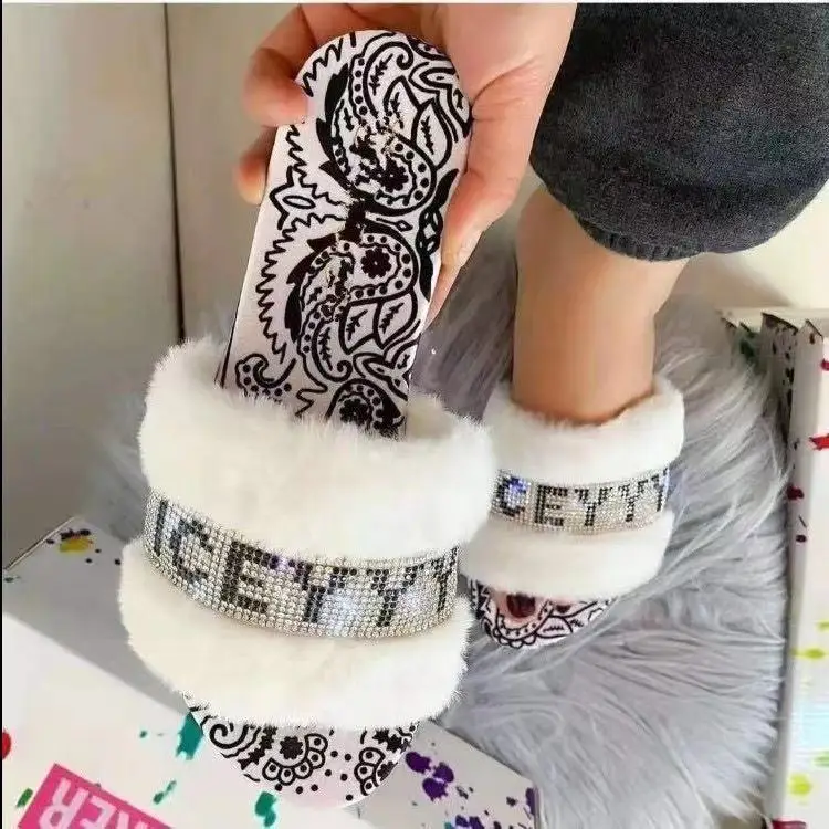 Factory production wholesale autumn and winter ladies furry slippers diamond decoration slip-toe slippers women, Picture
Factory production wholesale autumn and winter ladies furry slippers diamond decoration slip-toe slippers women, Picture