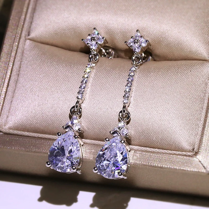Luxury Pear Cut Crystal Long Chain Dangle Earrings For Women Color White Zircon Water Drop Earrings Wedding Jewelry
Luxury Pear Cut Crystal Long Chain Dangle Earrings For Women Color White Zircon Water Drop Earrings Wedding Jewelry
