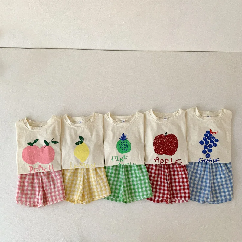 86395 Summer Clothing Boy Girl Set Print Tops and Plaid Shorts Two-piece Suit for Vacation Birthday Party
86395 Summer Clothing Boy Girl Set Print Tops and Plaid Shorts Two-piece Suit for Vacation Birthday Party