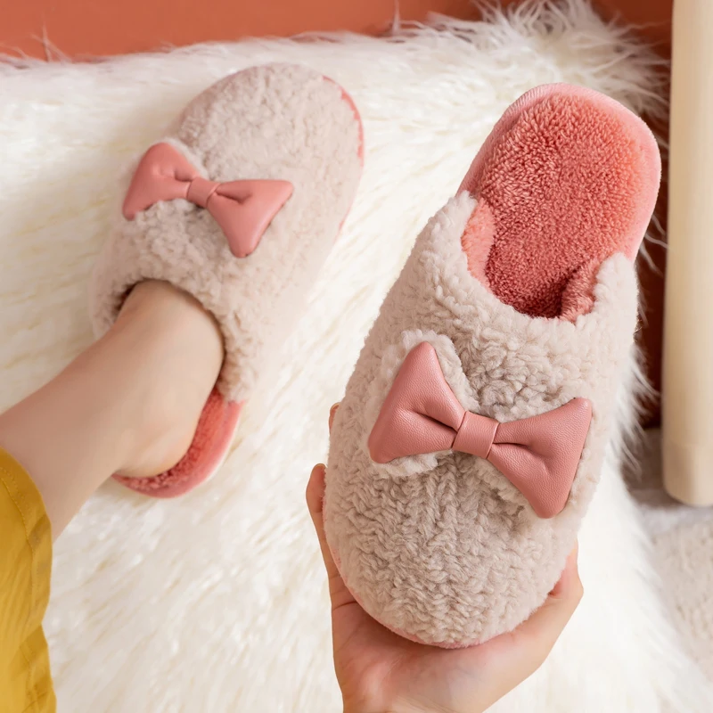 Winter exquisite bowknot warm home cotton slippers Men's thick soft and comfortable bedroom indoor slippers
Winter exquisite bowknot warm home cotton slippers Men's thick soft and comfortable bedroom indoor slippers
