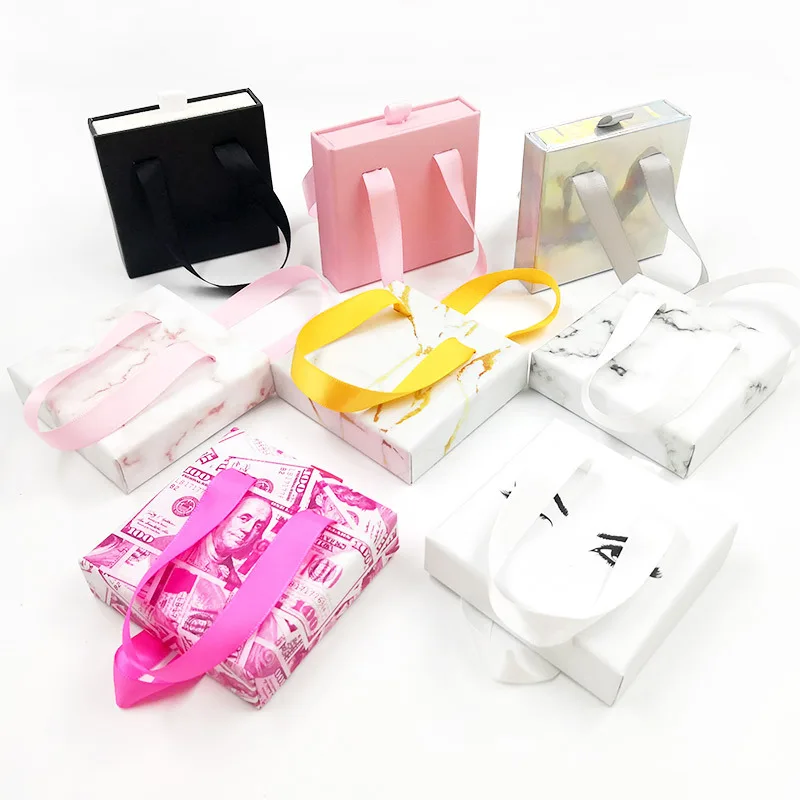 Wholesale new design cute square 3d mink eyelash packaging box custom small lash box shopping bag vendor, Natural color
Wholesale new design cute square 3d mink eyelash packaging box custom small lash box shopping bag vendor, Natural color