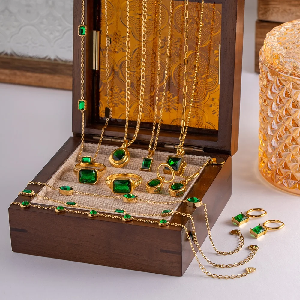 Waterproof 18k Gold Plated Stainless Steel Jewelry Zircon Green Necklace Set For Women
Waterproof 18k Gold Plated Stainless Steel Jewelry Zircon Green Necklace Set For Women