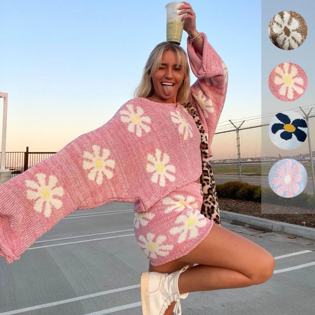 2021sweet casual women clothing XS-XL embroidered flower long sweater and short woolen trousers 2 Pieces Set for Women, As picture or customized make
2021sweet casual women clothing XS-XL embroidered flower long sweater and short woolen trousers 2 Pieces Set for Women, As picture or customized make