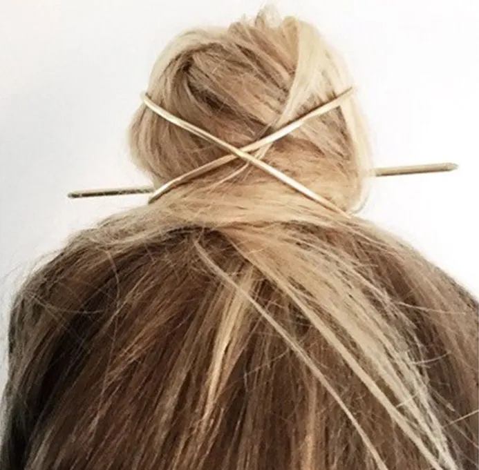 Unique Brass Cross Bun Cuff Bun Holder 2020Metal Gold Hair Accessories For Women Chic Thick Hair Slide Hair Clip
Unique Brass Cross Bun Cuff Bun Holder 2020Metal Gold Hair Accessories For Women Chic Thick Hair Slide Hair Clip