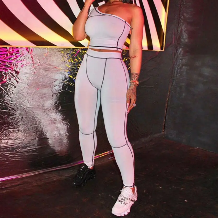 Spring summer 2021 cross-border women's instant selling one-shoulder yoga sports fashion suit for women 2 piece, Black/white
Spring summer 2021 cross-border women's instant selling one-shoulder yoga sports fashion suit for women 2 piece, Black/white