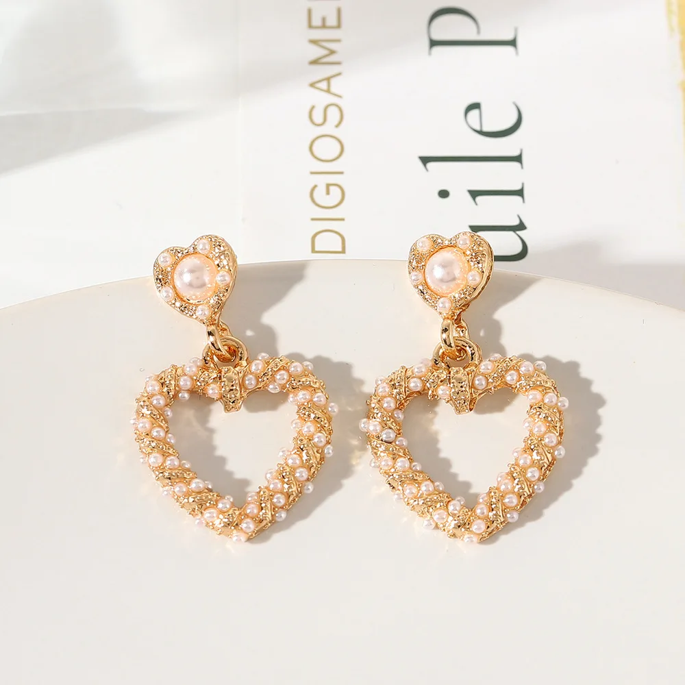 2021 Gold Plated Love Heart Drop Earrings Vintage Freshwater Handmade Pearl Earrings For Women Jewelry Wedding and Bridal
2021 Gold Plated Love Heart Drop Earrings Vintage Freshwater Handmade Pearl Earrings For Women Jewelry Wedding and Bridal
