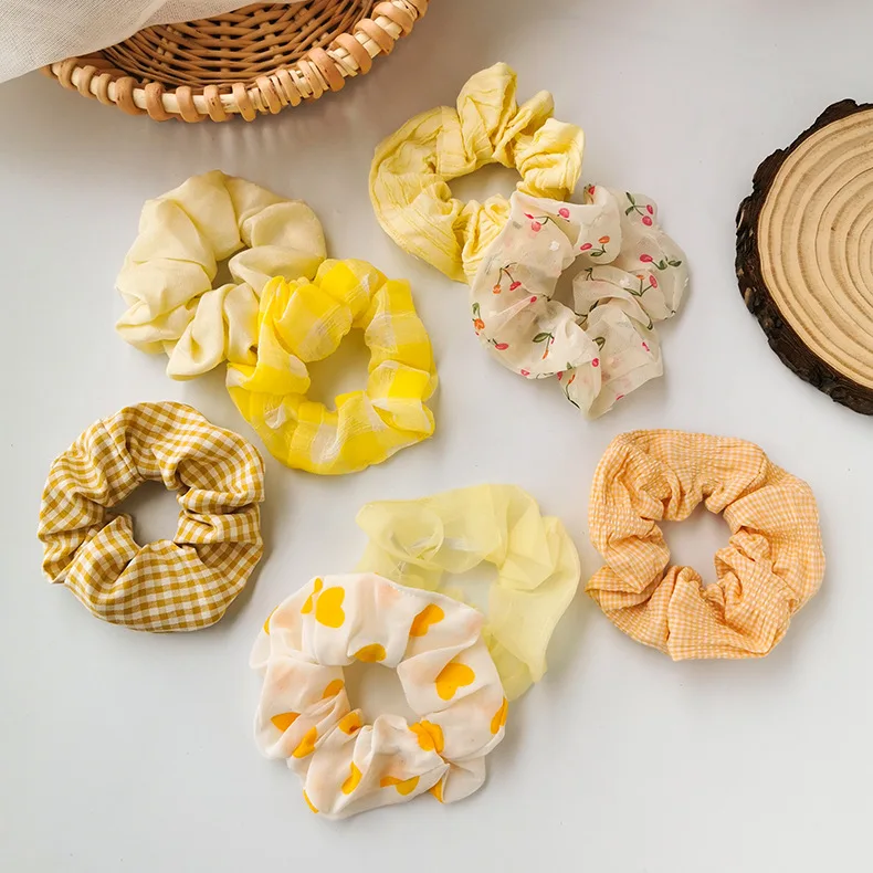High Quality Vintage Hair Accessories Yellow Color Fabric Hair Scrunchies Grid Pattern Organza Hair Bands
High Quality Vintage Hair Accessories Yellow Color Fabric Hair Scrunchies Grid Pattern Organza Hair Bands