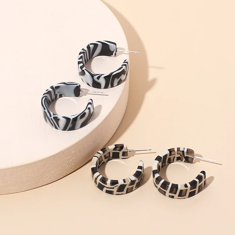 CC Hood earrings women fashion acrylic earrings jewelry Retro leopard print jewellery
CC Hood earrings women fashion acrylic earrings jewelry Retro leopard print jewellery