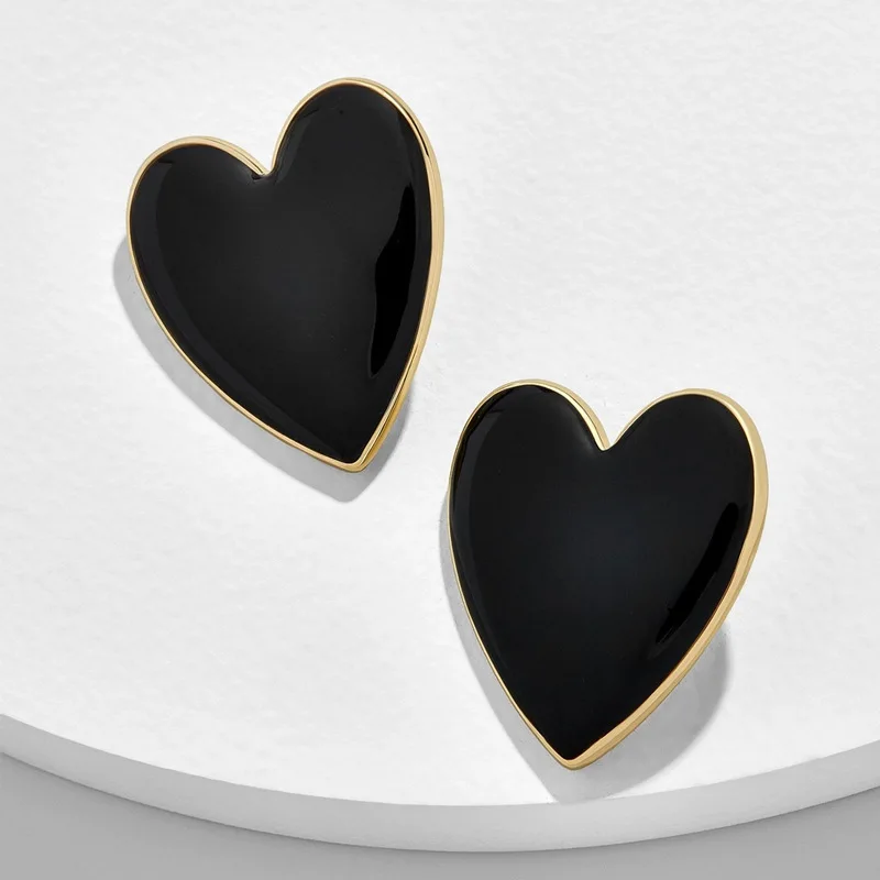 2021 Fashion Female Jewelry Black Oil Drip Heart Stud Earrings Simple Enamel Love Heart Earrings for Lady
2021 Fashion Female Jewelry Black Oil Drip Heart Stud Earrings Simple Enamel Love Heart Earrings for Lady