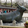1:1 customizable metal forging lying bull statues for sale Plaza decoration