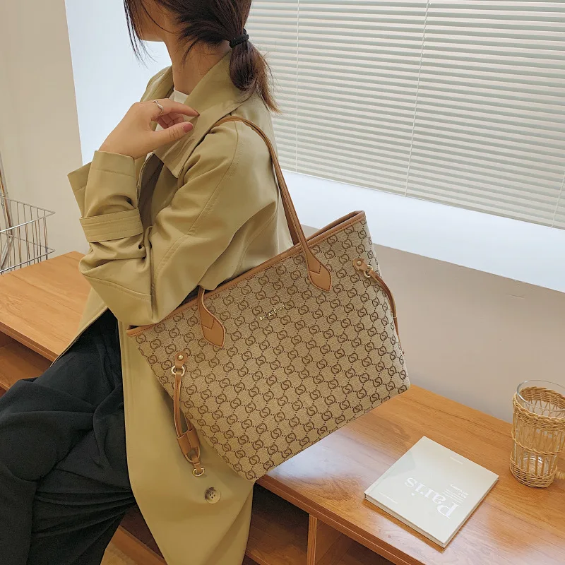 2021 trendy popular tote bag fashion leather famous brand designer hand bag large capacity shopping bag luxury handbag for women
2021 trendy popular tote bag fashion leather famous brand designer hand bag large capacity shopping bag luxury handbag for women