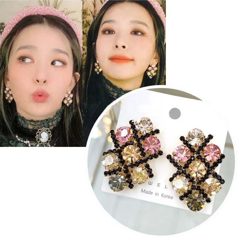 Korean TV Star Exaggerated Luxury Colorful Crystal Stud Earrings For Women Elegant Boucle D'oreille Party Jewelry
Korean TV Star Exaggerated Luxury Colorful Crystal Stud Earrings For Women Elegant Boucle D'oreille Party Jewelry