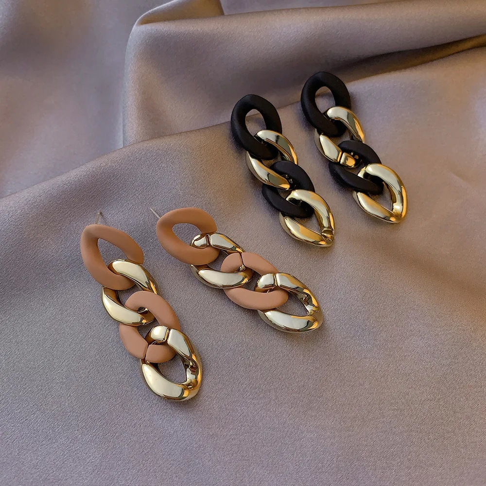 Punk style chain tassel gold earrings Women's long twist nightclub street style earrings
Punk style chain tassel gold earrings Women's long twist nightclub street style earrings