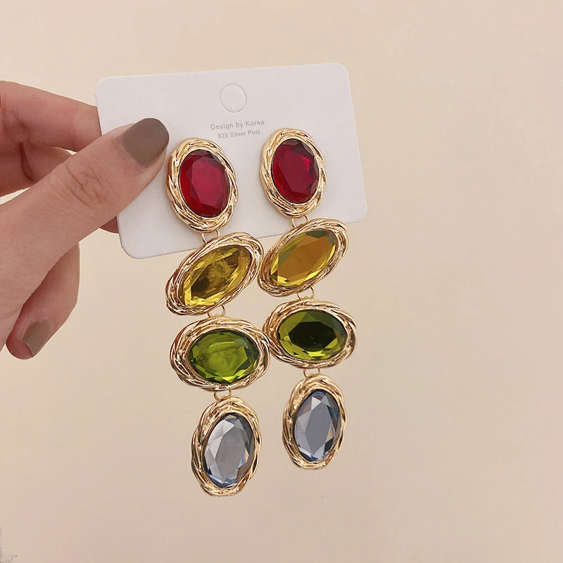 Bohemian large alloy colorful luxury diamond retro drop earring candy color long rhinestone earrings, As the picture shows
Bohemian large alloy colorful luxury diamond retro drop earring candy color long rhinestone earrings, As the picture shows
