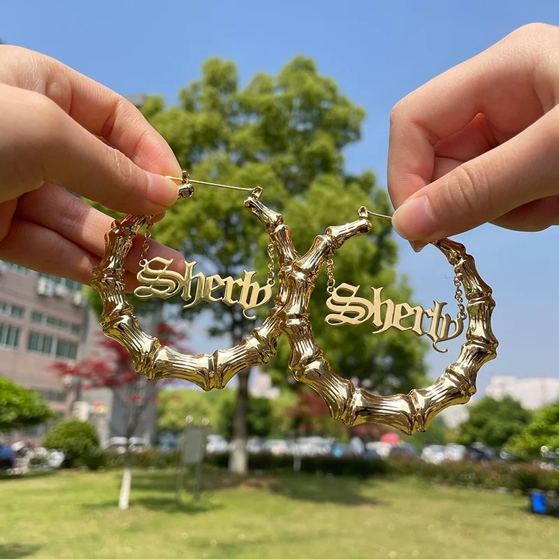 bamboo earrings extra large letter hoop with chain earrings gold and silver rose gold plated stainless steel round custom name, Picture
bamboo earrings extra large letter hoop with chain earrings gold and silver rose gold plated stainless steel round custom name, Picture