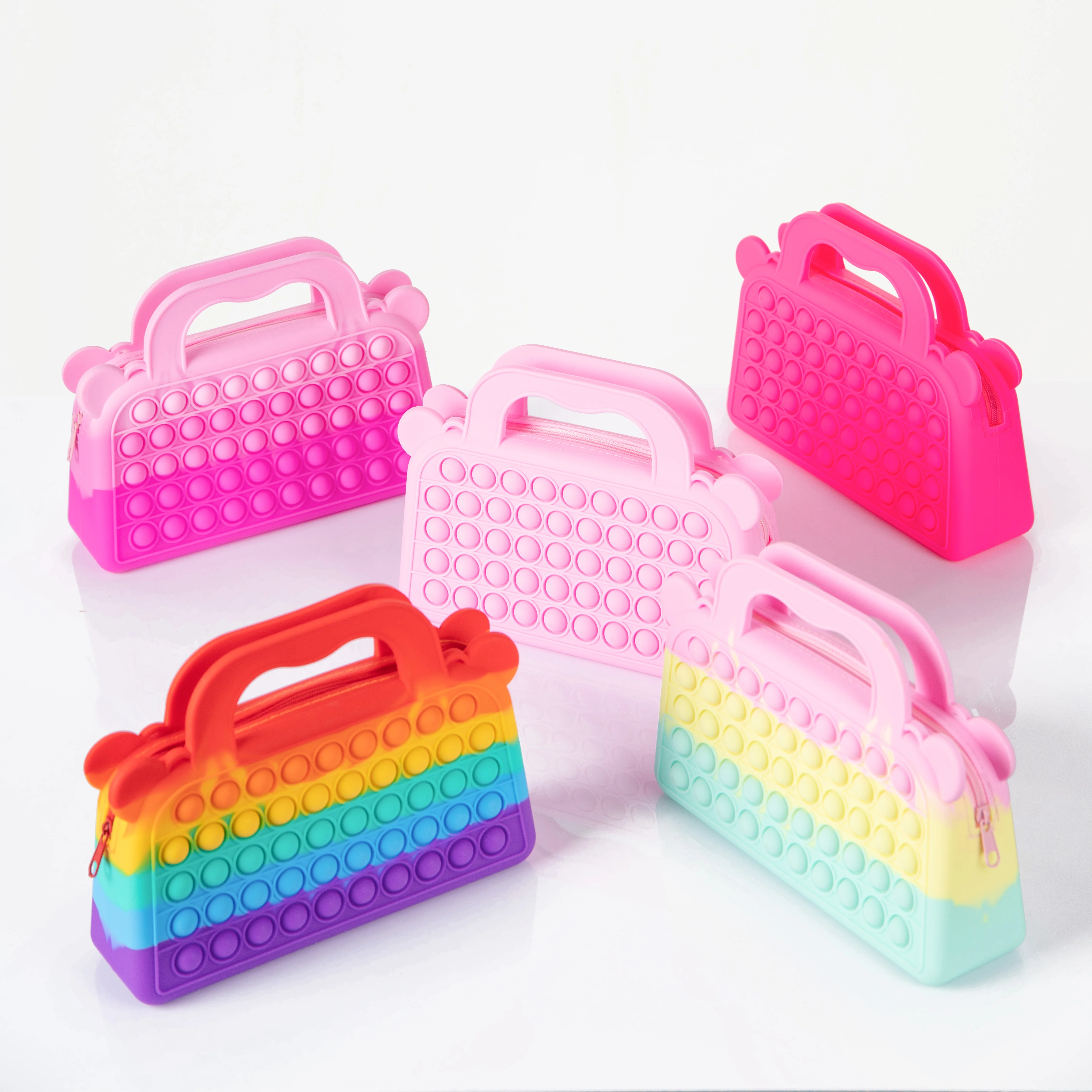 2021 Amazon Newest Hot Sale Silicone Rainbow Handbag Popping It Bag Toy Wholesale Fidget Toys Pop It Unicorn Bag
2021 Amazon Newest Hot Sale Silicone Rainbow Handbag Popping It Bag Toy Wholesale Fidget Toys Pop It Unicorn Bag