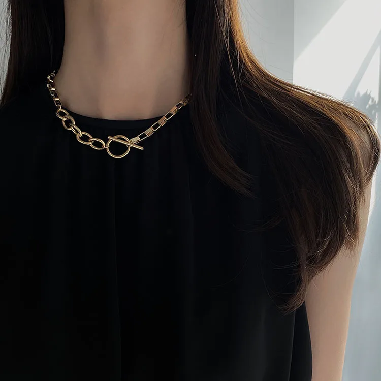 Square OT buckle chain necklace female ins tide niche design cold wind simple retro daily wild clavicle chain, Picture
Square OT buckle chain necklace female ins tide niche design cold wind simple retro daily wild clavicle chain, Picture