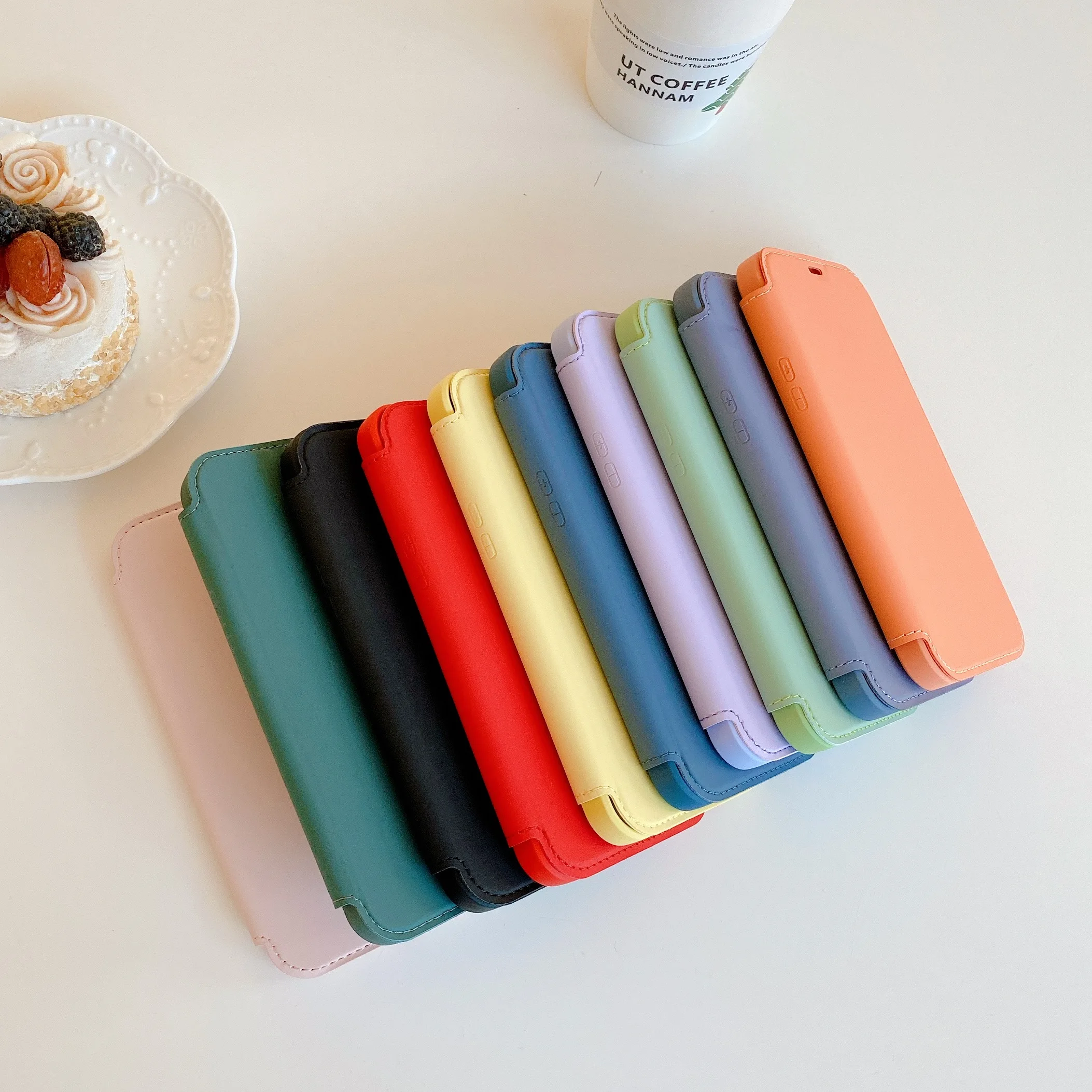 Liquid Silicone Skin Feel Leather Case PU Card Flip Cover Phone Cover Case de For Iphone 13 Pro Max Disenador
Liquid Silicone Skin Feel Leather Case PU Card Flip Cover Phone Cover Case de For Iphone 13 Pro Max Disenador