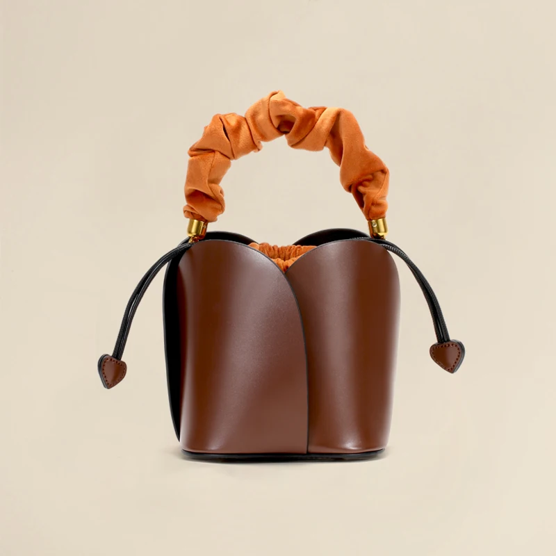 Customized Designs flower bucket bag cowhide leather Shoulder Messenger real women leather handbags
Customized Designs flower bucket bag cowhide leather Shoulder Messenger real women leather handbags