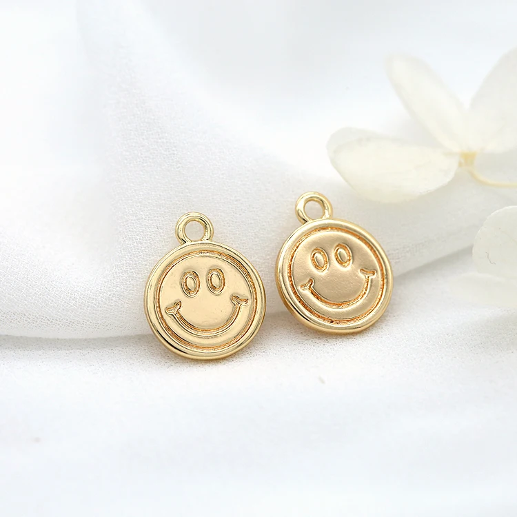 New Style 14K Gold Plated Face Charm for Jewelry Making
New Style 14K Gold Plated Face Charm for Jewelry Making