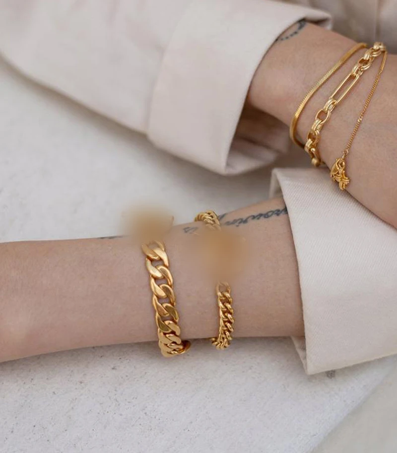 INS Normcore Cuban chain bracelet 18K Real gold vacuum plated brass chain square-bar bracelet for hip-hop
INS Normcore Cuban chain bracelet 18K Real gold vacuum plated brass chain square-bar bracelet for hip-hop