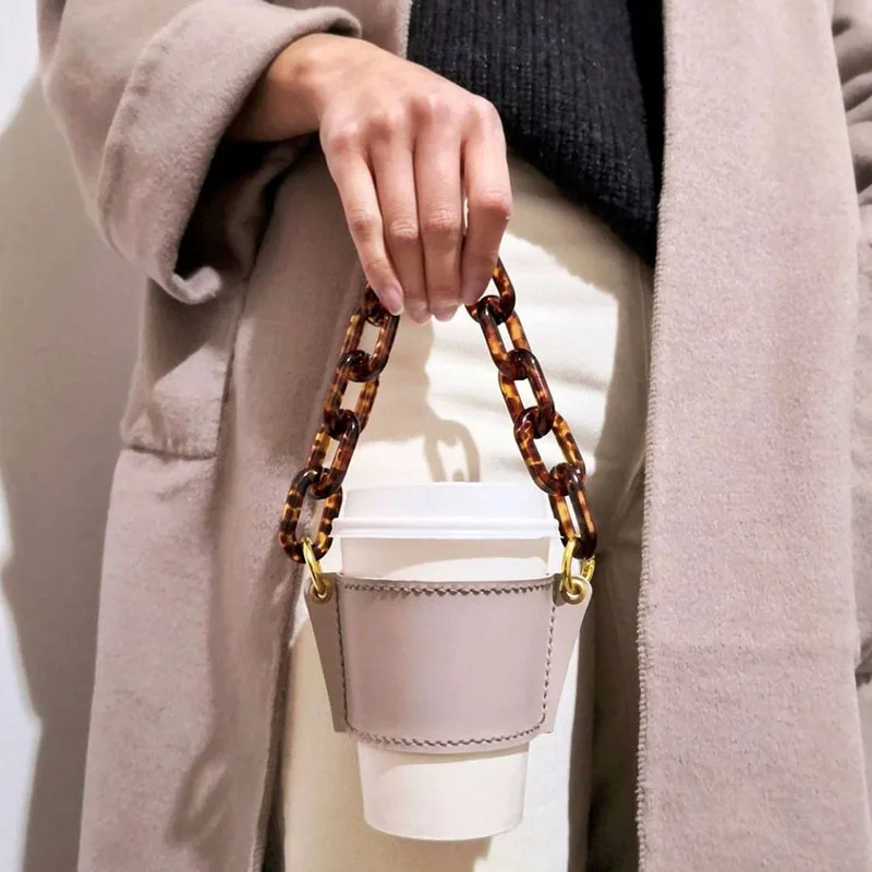 2021 Hot Handmade Coffee Cup Sleeve Holder Paper Glass Packaging Tea Cup with Acrylic Chain Strap Handle, Many colors can be choosed
2021 Hot Handmade Coffee Cup Sleeve Holder Paper Glass Packaging Tea Cup with Acrylic Chain Strap Handle, Many colors can be choosed