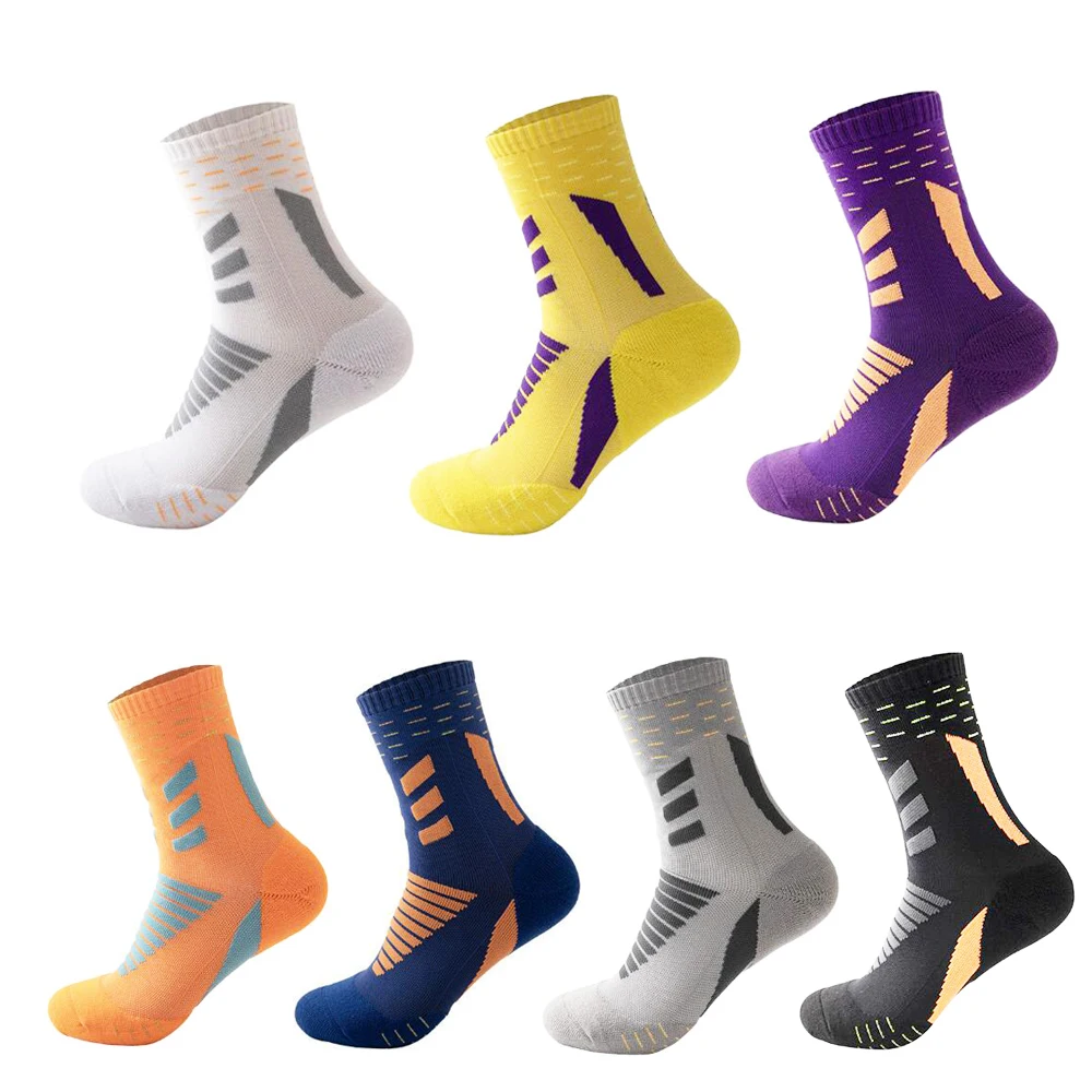 New arrive best mens running socks breathable football basketball elite athletic crew socks, Custom color
New arrive best mens running socks breathable football basketball elite athletic crew socks, Custom color