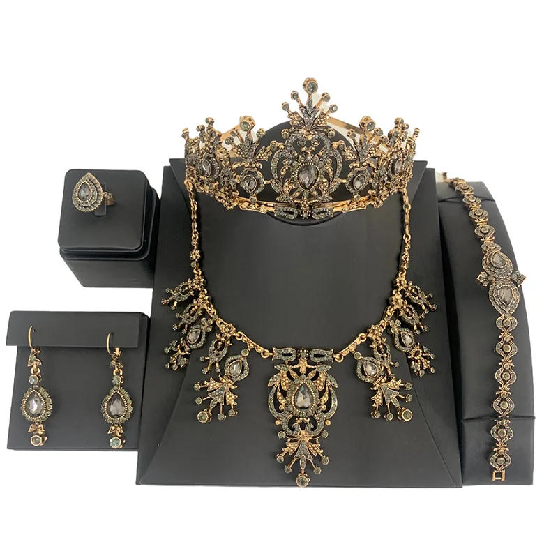 Bronze Set with Turkish Style Necklace/Earring/Ring/Bracelet/Crown Jewelry Set for the Bride's Caftan Wedding, Colorful
Bronze Set with Turkish Style Necklace/Earring/Ring/Bracelet/Crown Jewelry Set for the Bride's Caftan Wedding, Colorful