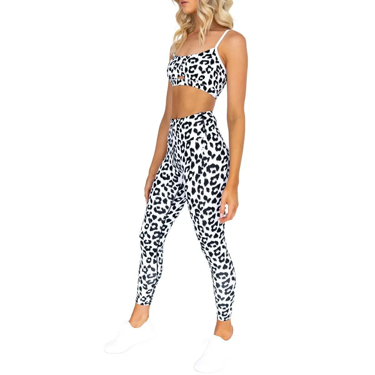 Activewear Two Piece Set Women Seamless Yoga Leggings And Bra Fitness Sports Gym Workout Yoga Set, Customized colors
Activewear Two Piece Set Women Seamless Yoga Leggings And Bra Fitness Sports Gym Workout Yoga Set, Customized colors