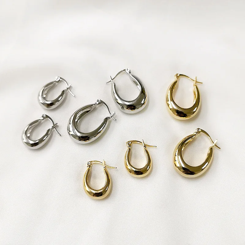 European and American Hotsale 18K Gold Plating Metal U Shape Earrings Women Chunky Earrings for Holiday
European and American Hotsale 18K Gold Plating Metal U Shape Earrings Women Chunky Earrings for Holiday