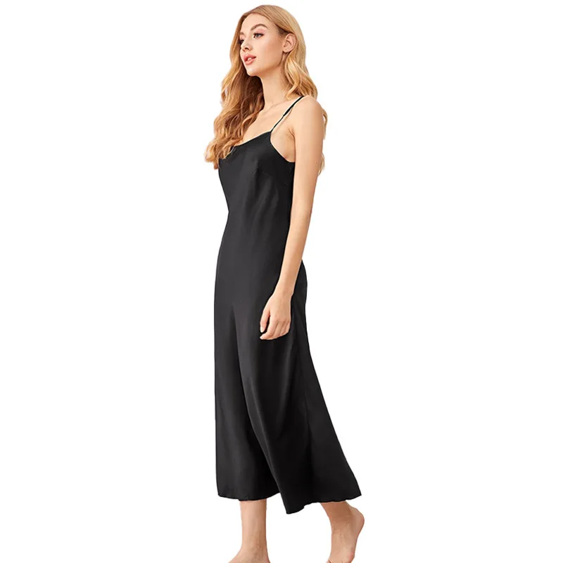 Wholesale Summer Solid Color Spaghetti Slip Sexy Evening Party Romantic Dressing Casual Satin Women's Suspender Black Dress
Wholesale Summer Solid Color Spaghetti Slip Sexy Evening Party Romantic Dressing Casual Satin Women's Suspender Black Dress