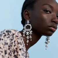 Barlaycs 2019 Fashionable Statement Vintage Luxury Bling Long Clear Crystal Rhinestone Tassel Earrings for Women Jewelry
Barlaycs 2019 Fashionable Statement Vintage Luxury Bling Long Clear Crystal Rhinestone Tassel Earrings for Women Jewelry