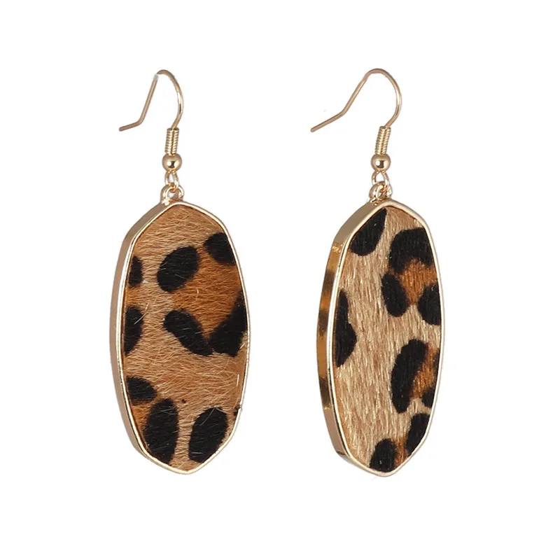 2021 Wholesale Original design round suede leopard abalone shell geometric fashion female earrings, Picture shows
2021 Wholesale Original design round suede leopard abalone shell geometric fashion female earrings, Picture shows